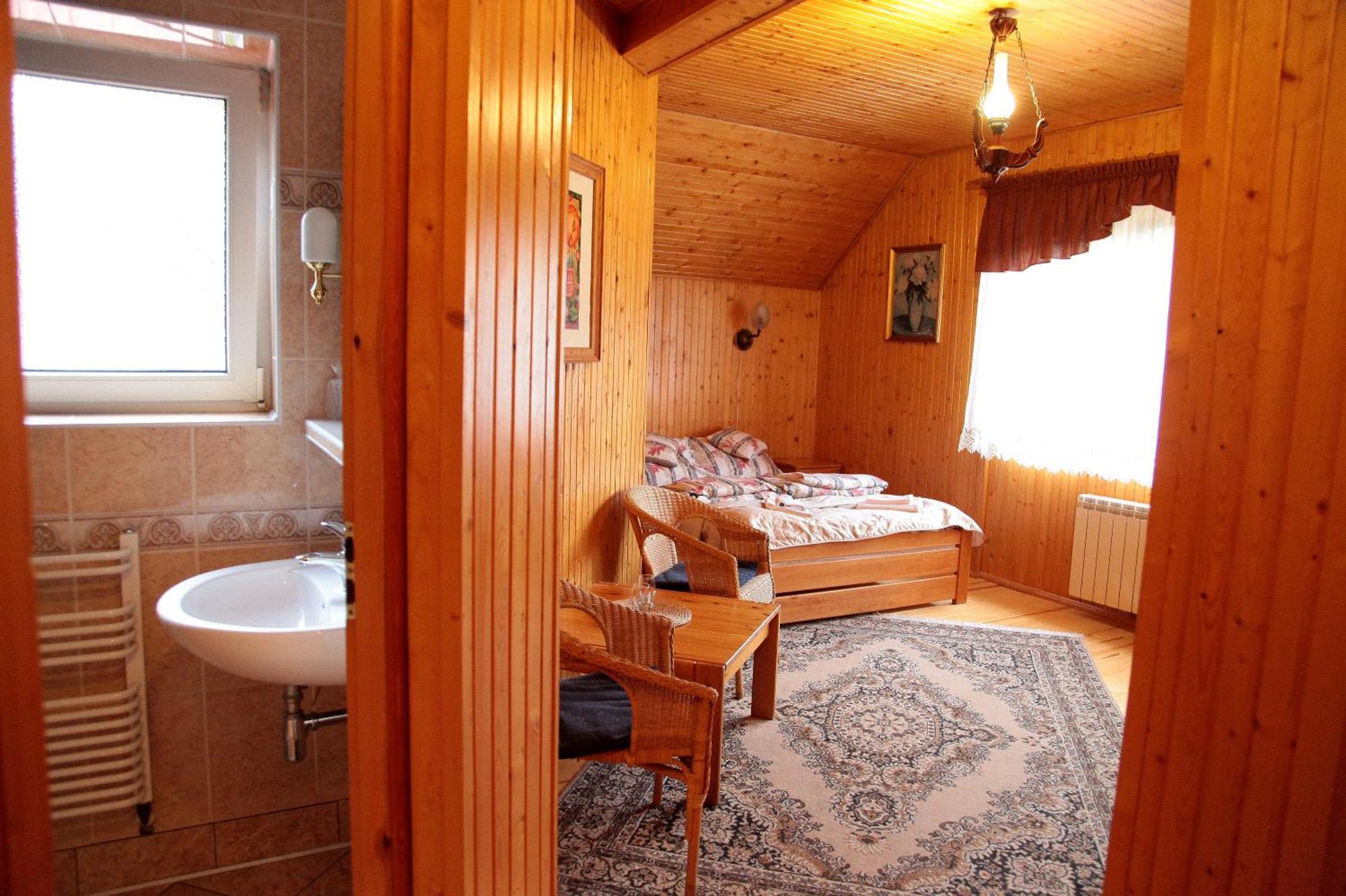 Hotel Wyrwidab Chodzież Eksteriør bilde